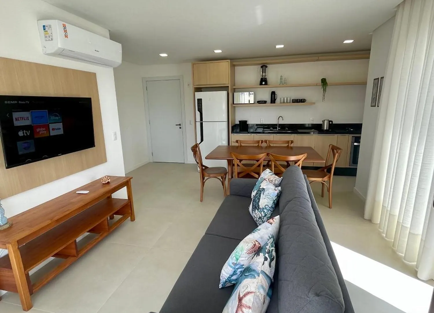 Cobertura Duplex Nassau 3 Suites Bombinhas Brazil