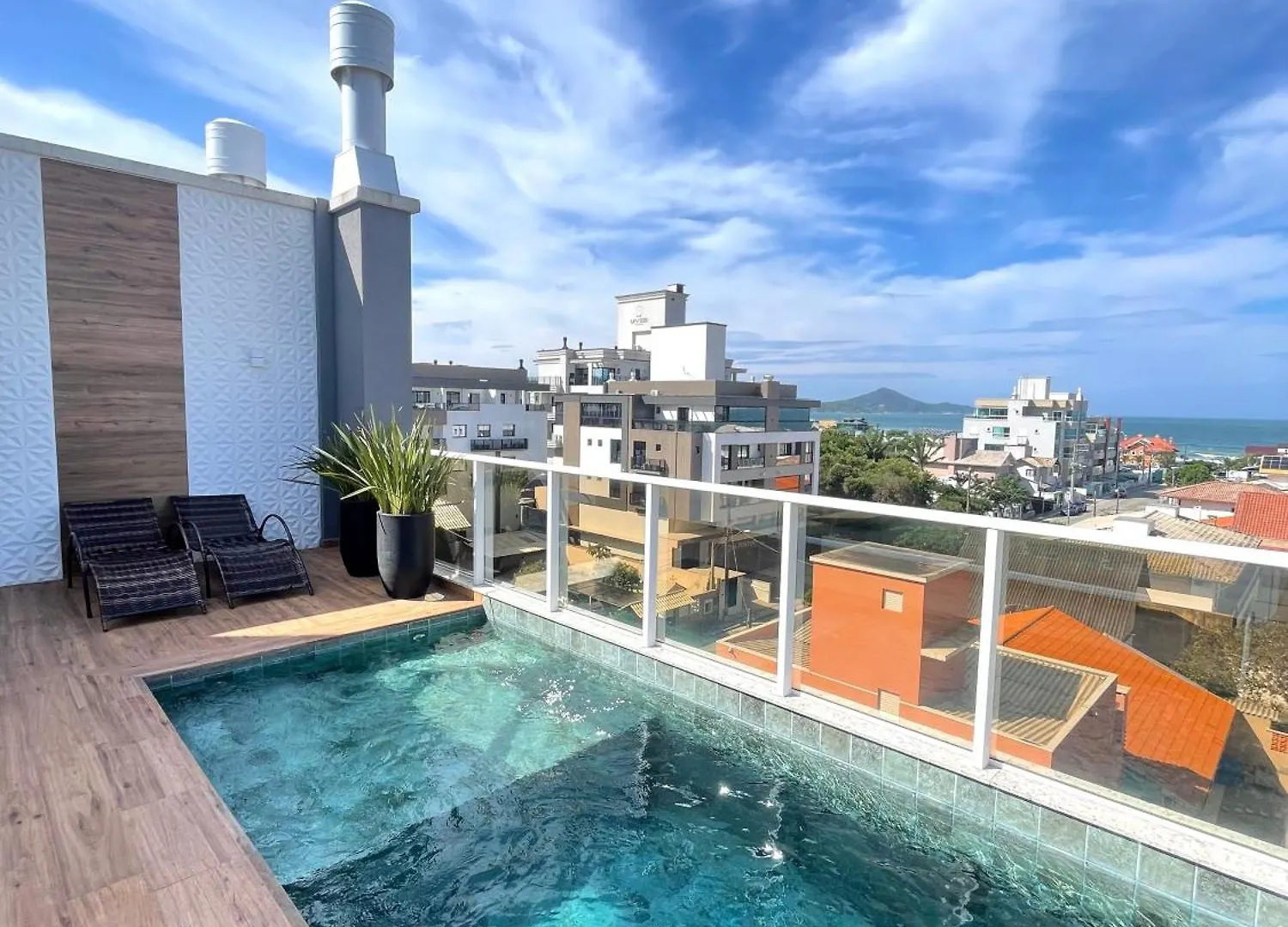 Cobertura Duplex Nassau 3 Suites contacts