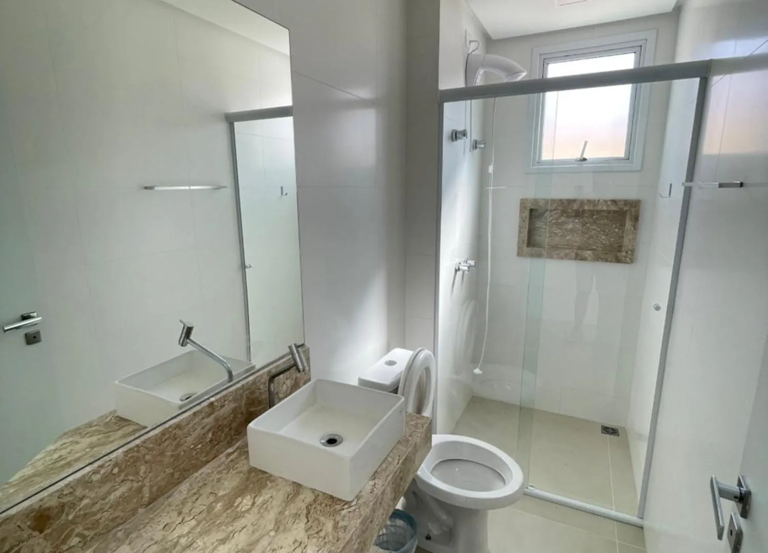Cobertura Duplex Nassau 3 Suites Bombinhas 0*,